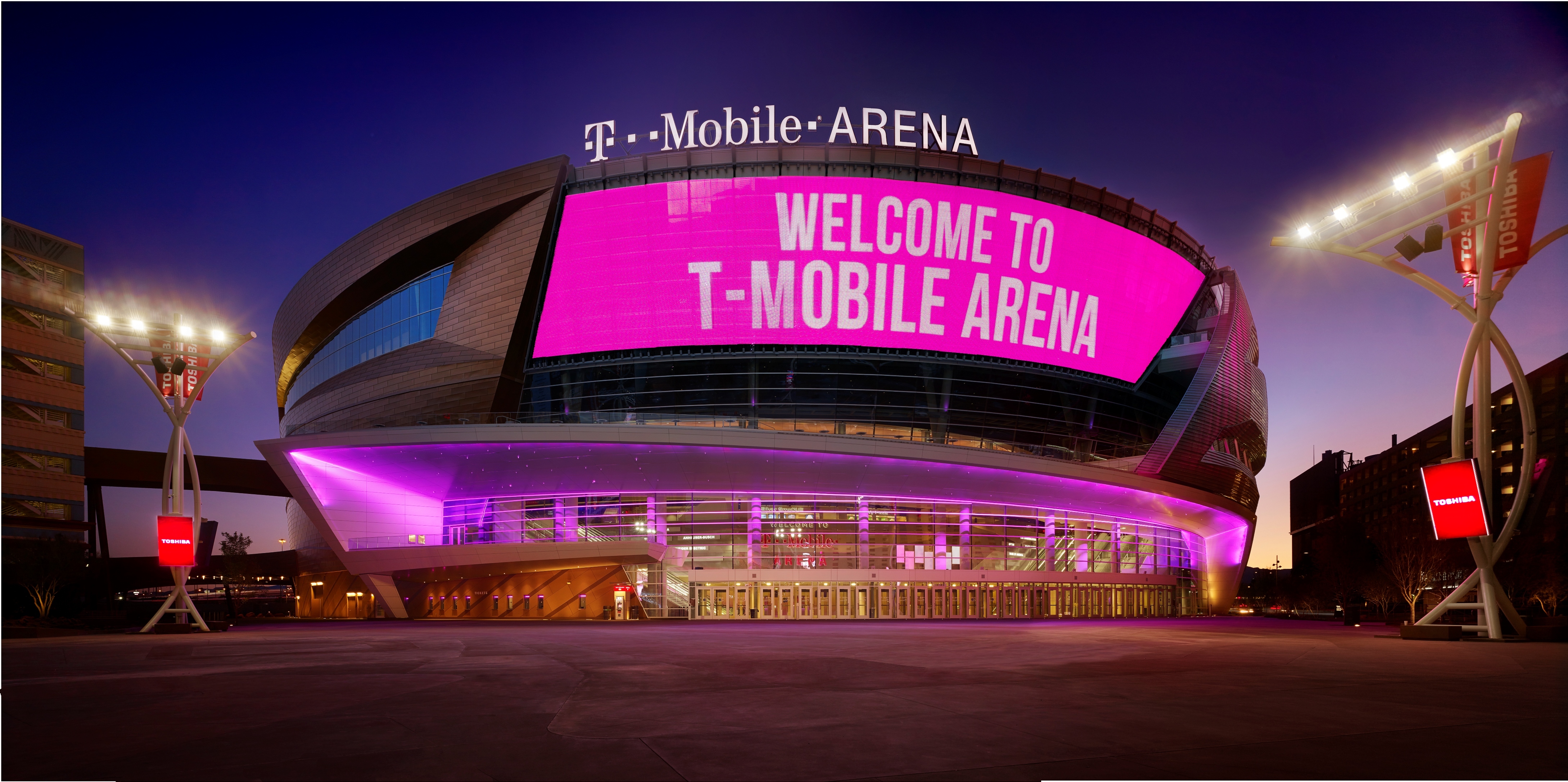 T-Mobile-Arena_Hero_with-sign-c84c979b02.jpg